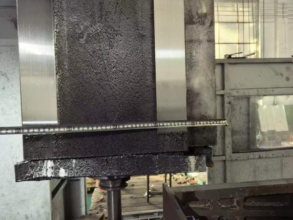 刚刚拿下沈阳2580中捷龙门加工中心 工作台2.5X8米  门.