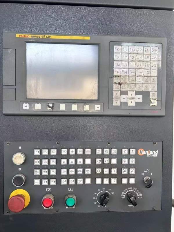 低价出售汉川715一台、法兰克MF系统一台，BT50主轴、.