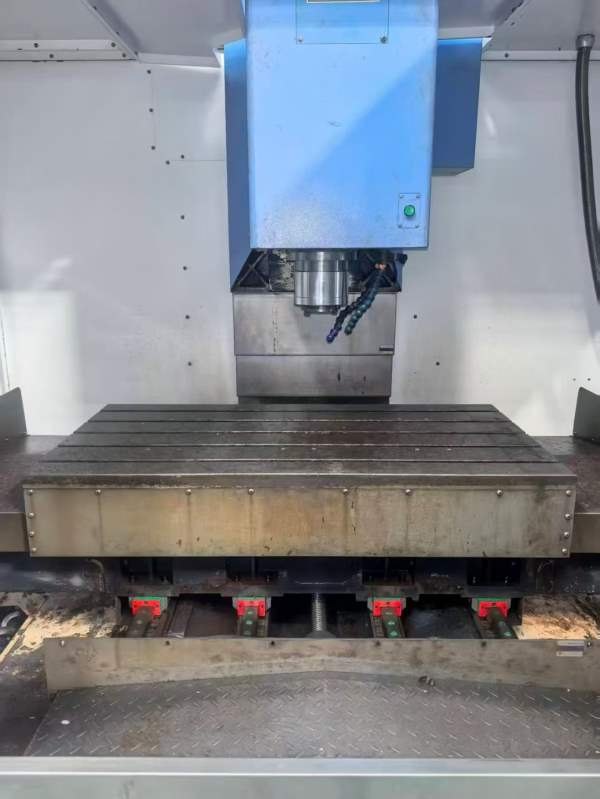 刚刚到货9成新斯可源1380数控铣床一台，两线一硬轨道.
