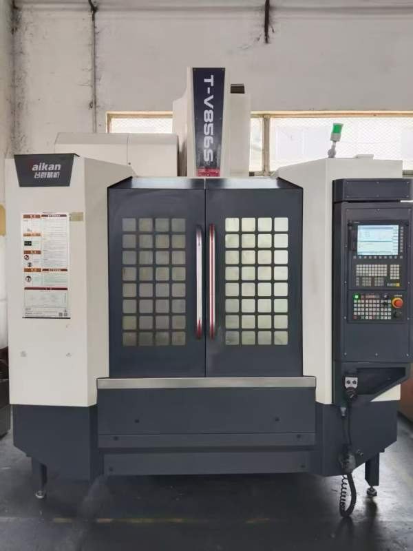 工厂在位准新2021年台群856S三线加工中心一台，系统高.