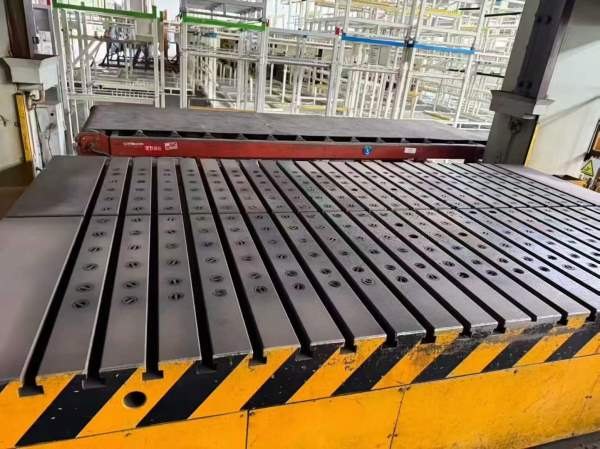 湖北工厂：齐齐哈尔四点多连杆1300-630-630-630-630T.