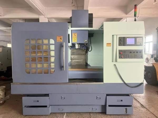 台湾凯博1100加工中心，发那科MD系统，两线一硬轨道，.