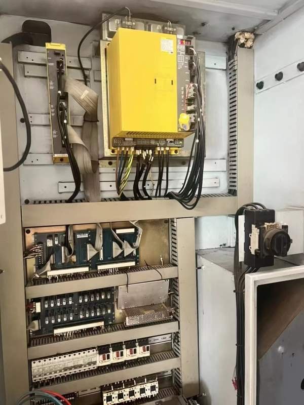 台湾凯博1100加工中心，发那科MD系统，两线一硬轨道，.