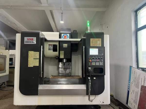 新到成合铁855加工中心，两线一硬，发那科mf系统，24.