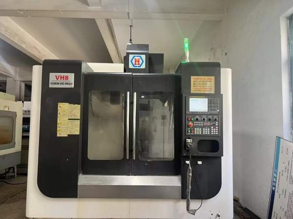 新到成合铁855加工中心，两线一硬，发那科mf系统，24.