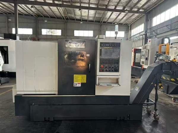 台湾程泰GLS 2000Le数控车床，配发那科Oi-TFplus，8寸.