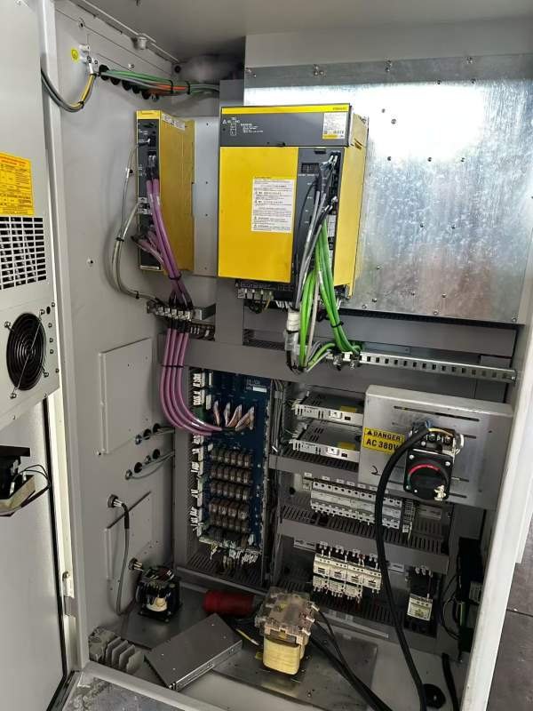 台湾程泰GLS 2000Le数控车床，配发那科Oi-TFplus，8寸.