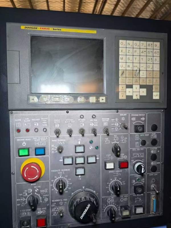 同款6台斗山235数控车床，配发那科系统，8寸中空卡盘.