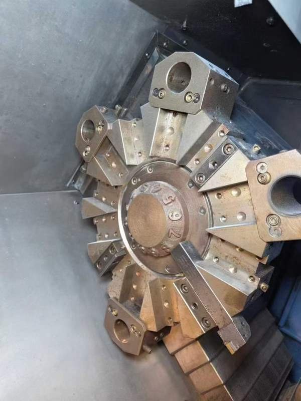 同款6台斗山235数控车床，配发那科系统，8寸中空卡盘.