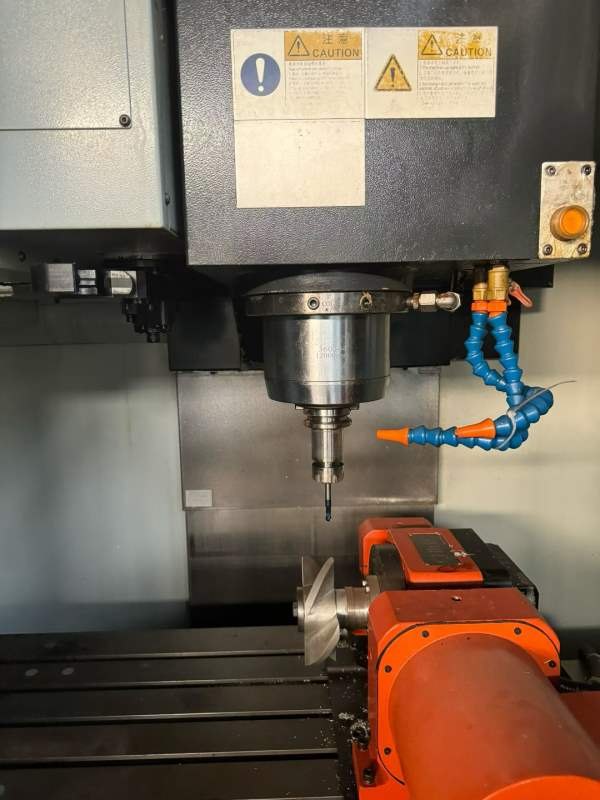 海天850，带转台发那科系统12000转