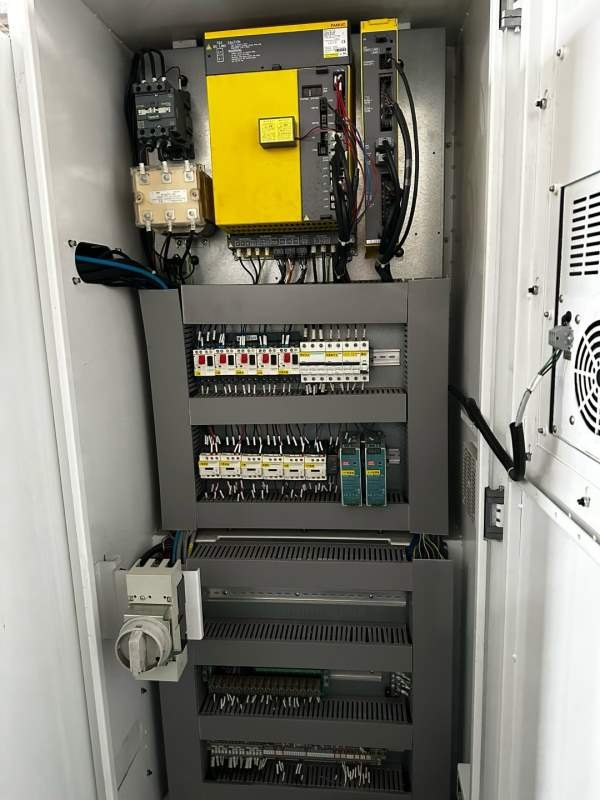 普拉迪6500型材机 铸件床身工作台，主轴直连12000转，.