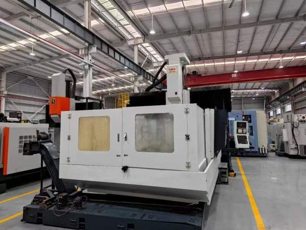 仓库刚到货一台台湾高峰3122数控龙门，a法驱动电机，.