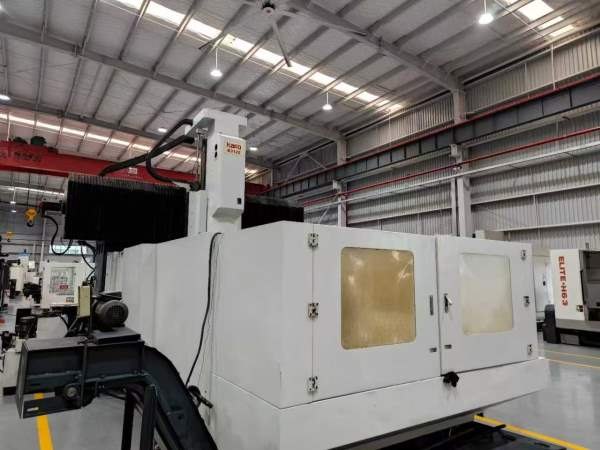 仓库刚到货一台台湾高峰3122数控龙门，a法驱动电机，.