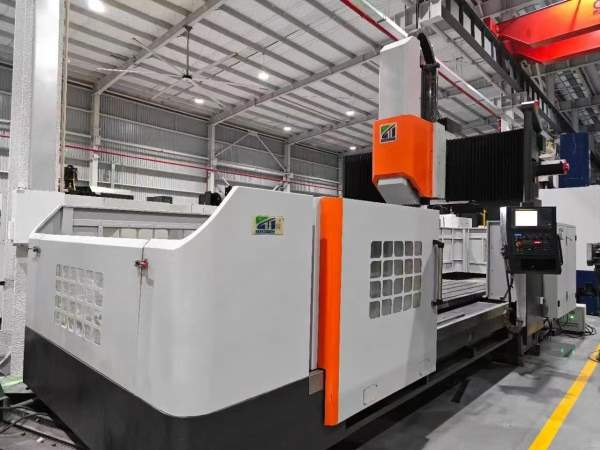 仓库新到一台台泽3018数控龙门，发那科MF Plus1包系统.