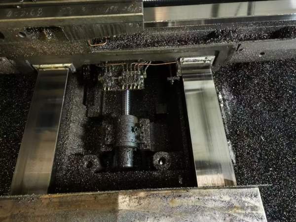 在位出售台湾拓邦1160加工中心，三菱m80系统，主轴800.