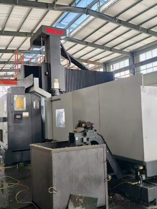 在位出售台湾拓邦1160加工中心，三菱m80系统，主轴800.