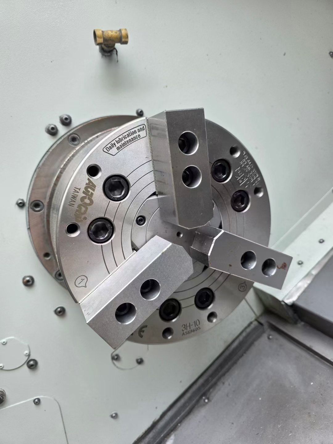 同款3台美国哈挺GS200/66数控车床，发那科系统阿尔法.