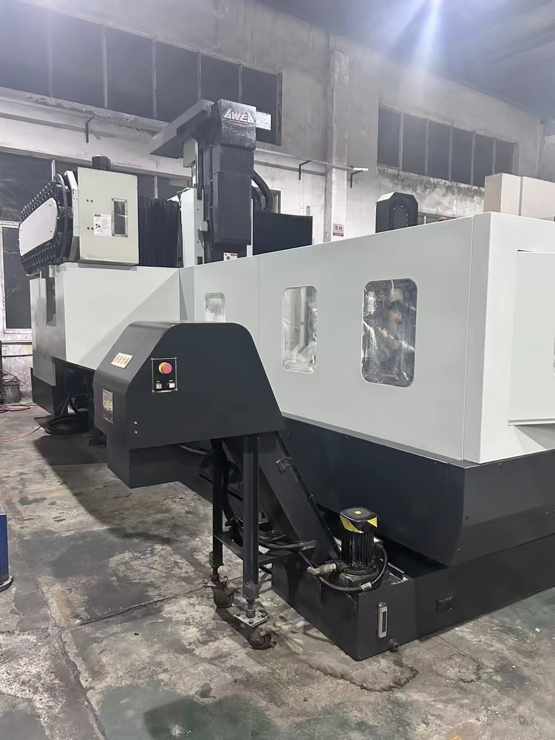 台湾亚威NVP-3015龙门加工中心，发那科MF系统、（1包.