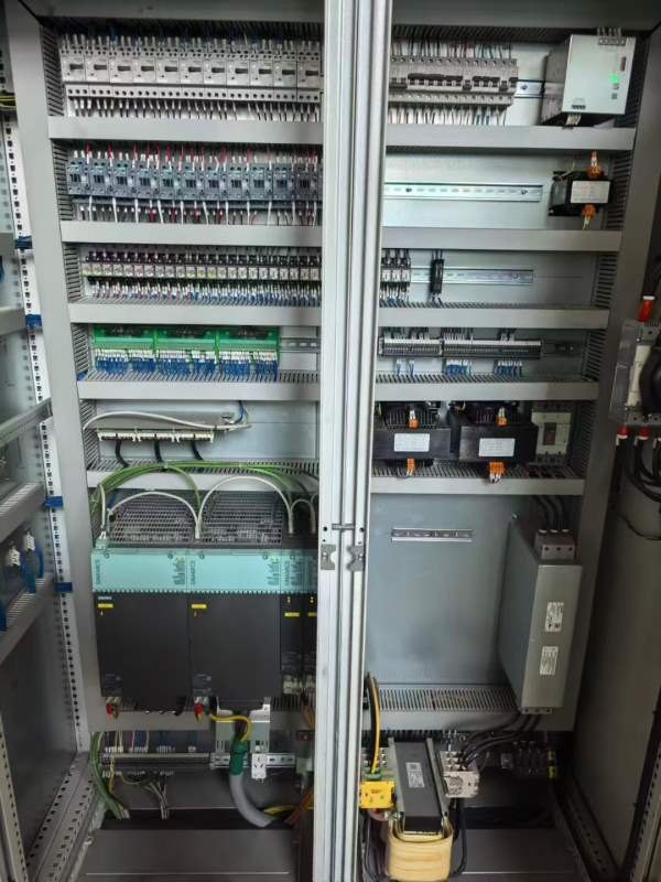 刚刚买下99新中捷龙门GMC2580RV工作台2.5米8米 门宽3..