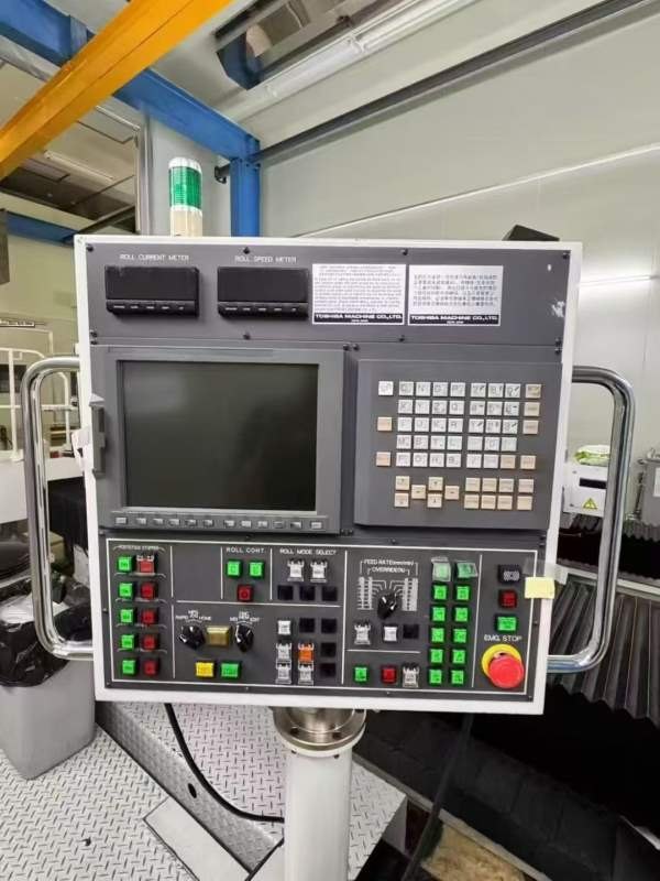 东芝ULR 628超精数控车床可加工辊直径：650 mm小可加.