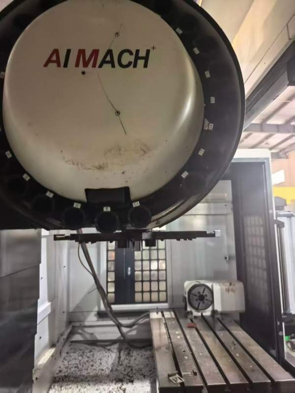 先源1160立式加工中心三轴滚柱导轨.三菱M80系统BT40主.