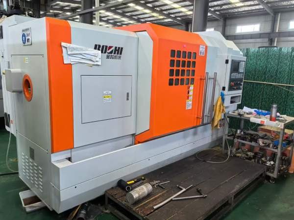 宝鸡HK80B/1米数控车床，款的6180，整体床身，2023年7.