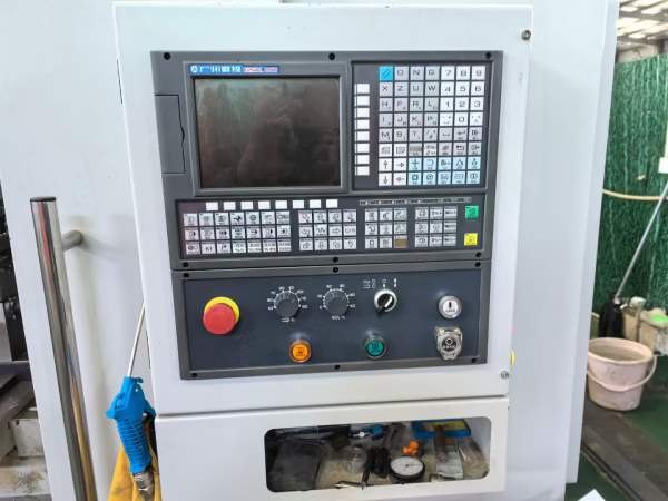 宝鸡HK80B/1米数控车床，款的6180，整体床身，2023年7.