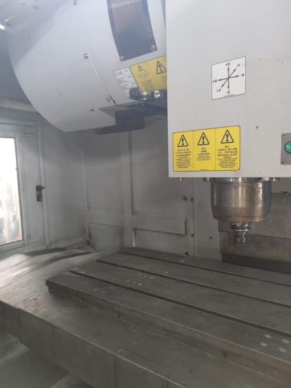 哈挺1000加工中心，三线轨BT40主轴8000转，阿尔法驱动.