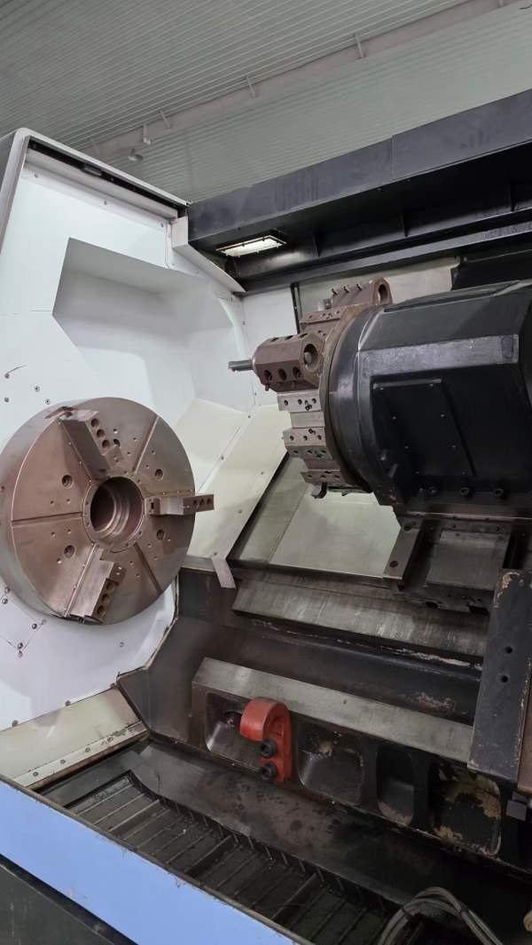 斗山PUMA700数控车床24寸三爪液压卡盘加工直径900加工.