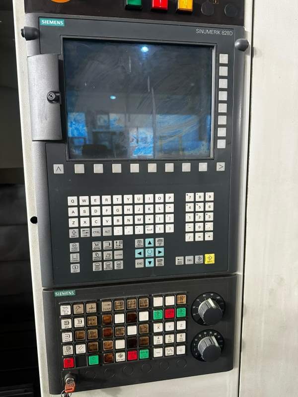 哈挺710三轴线规bt40主轴15000转。20把机械手刀库，西.