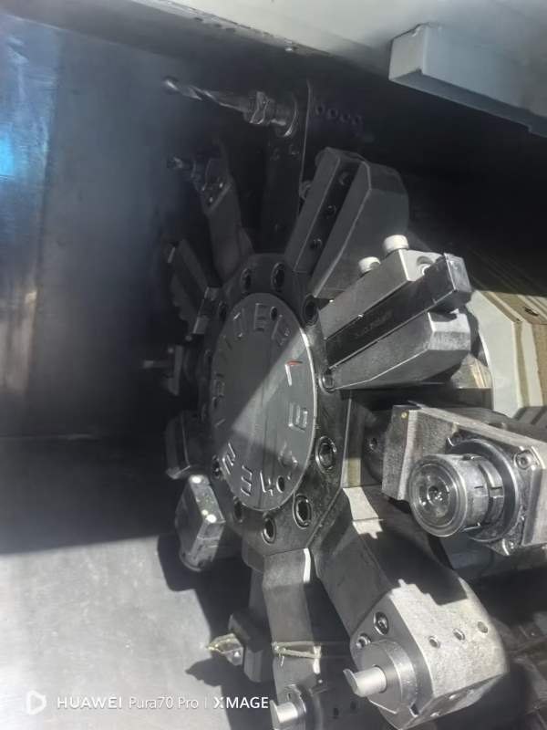 马扎克200M  车铣  刀座铣头已配好  拉回去直接干活  .