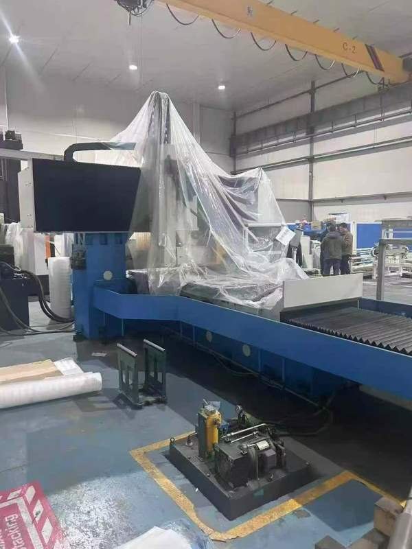 在位出售9成新杭州2512/9数控龙门平面磨床一台、新机8.