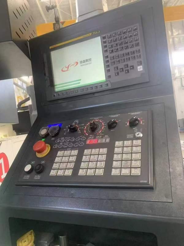 2台9成新扬森2013龙门加工中心、全部2022年的设备、带.