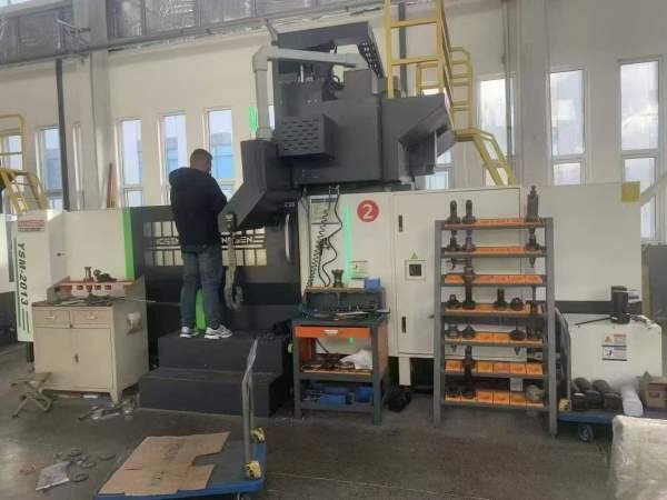 2台9成新扬森2013龙门加工中心、全部2022年的设备、带.