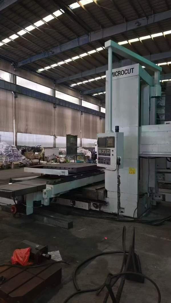 台湾达弗罗HBM-4T(110轴孔)数控镗铣110数控镗，发那科.