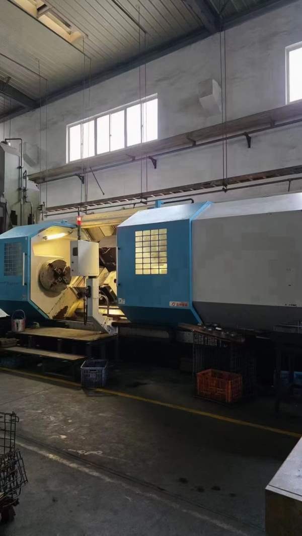台湾原装立仲CNC-S50/3M重切削数控车床，24寸双液压卡.