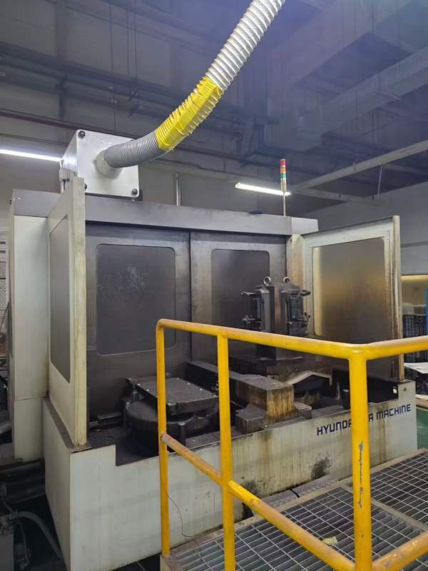 韩国原装进口威亚630卧加，双工位，2010年10月，BT50.