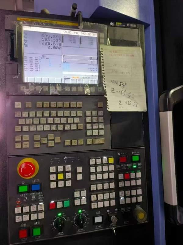 韩国斗山NHP-8005卧式双工位加工中心，2024年出厂工作.