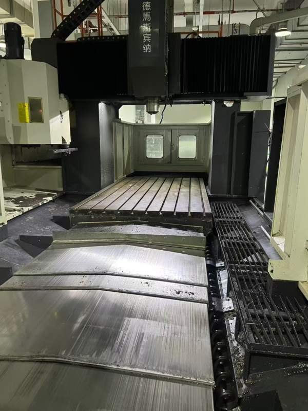 南京德玛斯2515数控龙门，工作台2500/1400mm，门宽152.