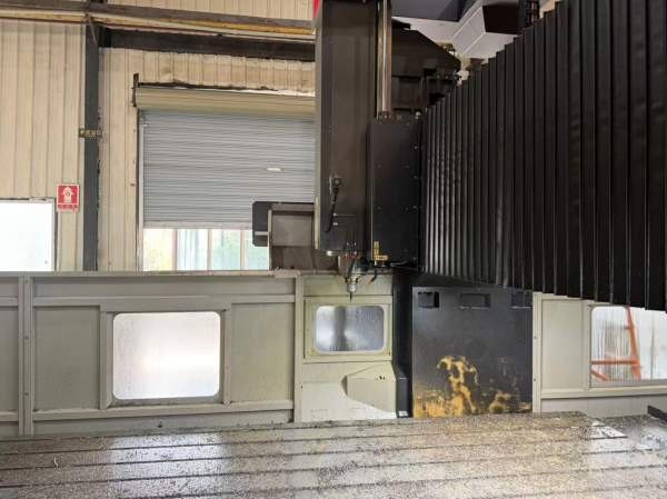 （425图片2台）四川工厂买下8台台湾威立龙门加工中心2.