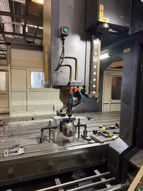 （316图片1台带五轴）四川工厂买下8台台湾威立龙门加.