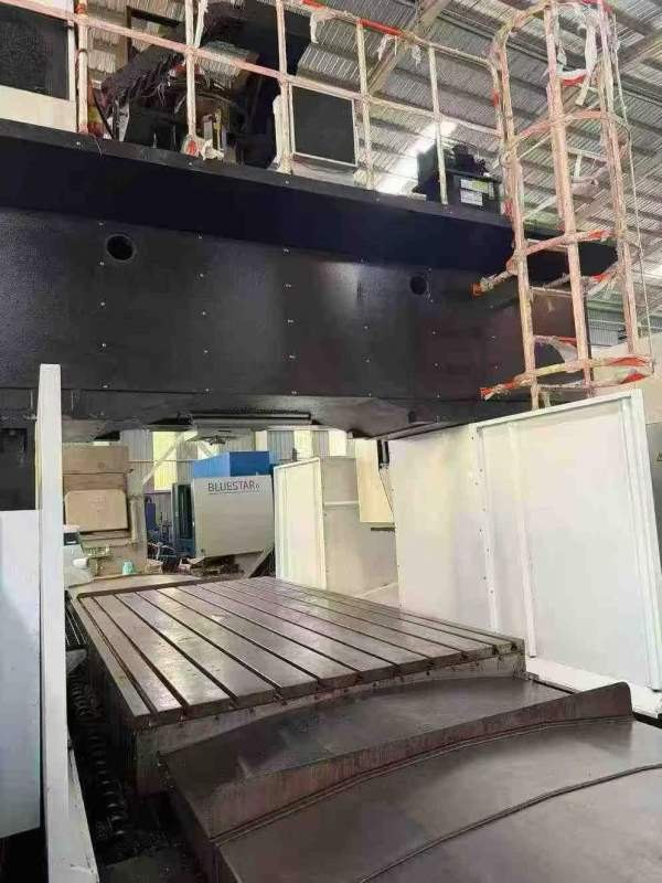 刚刚买一台25年基本全新台群2040龙门加工中心 新到全.