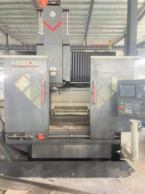 西安工厂海天GLUe13龙门，工作台，主轴BT50，系统三菱.