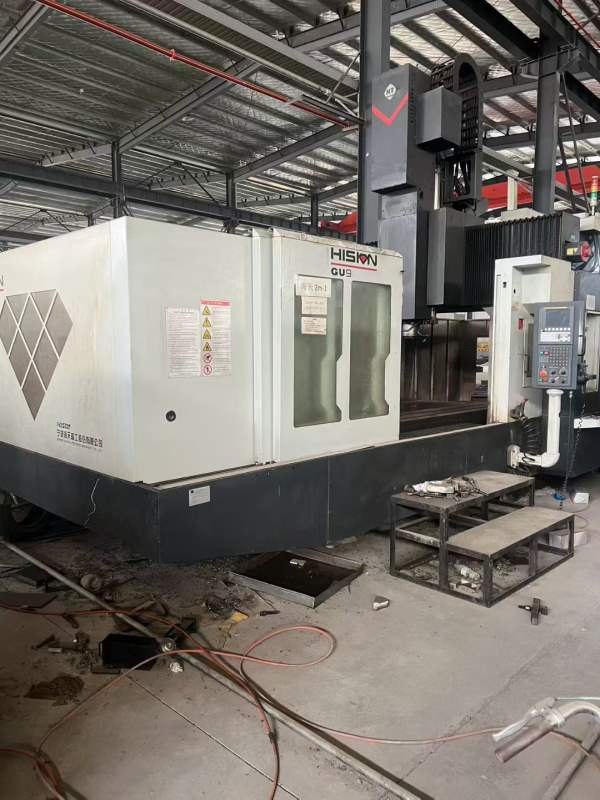 西安工厂海天GU9两米龙门，同款两台工作台，过龙门宽1.