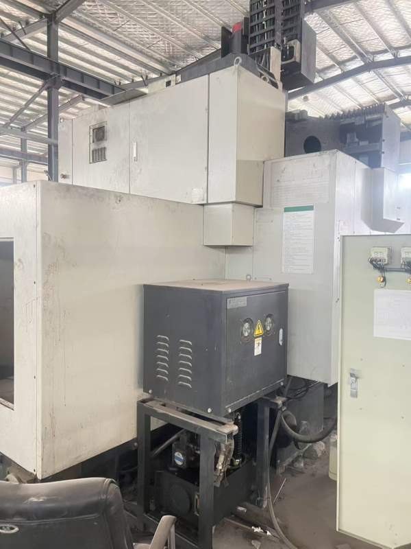 西安工厂海天GLU13两米龙门，工作台，三轴线规，主轴B.