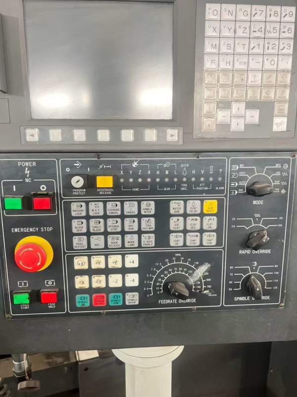 西安工厂海天GLU13两米龙门，工作台，三轴线规，主轴B.