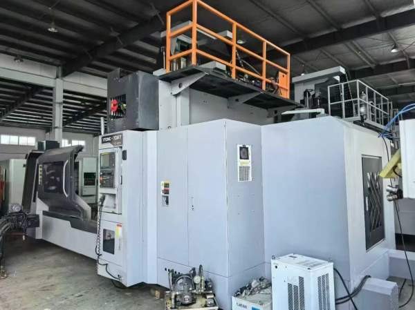 昆山尧工YG-2518门龙加工中心两线一硬导轨，YX55滚住.