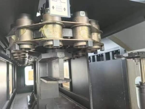 刚刚买下准新台湾威立4028龙门加工中心型号 LB-428Z发.