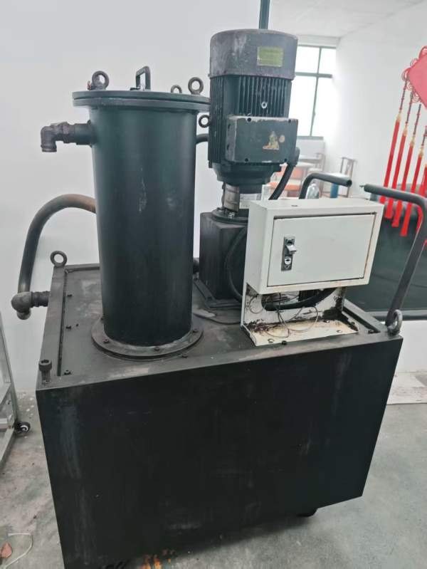 刚刚到货 国盛GMF2519龙门一台，23年设备，两线一硬轨.