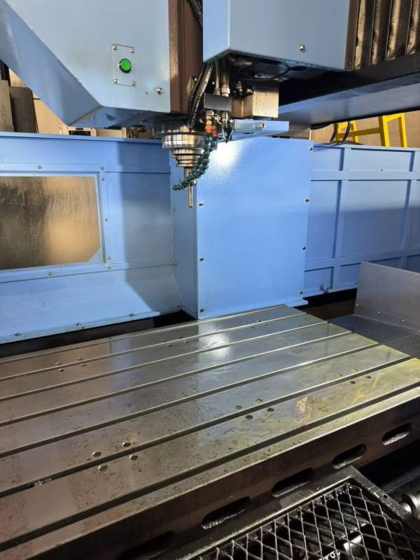 2025年斯可源2013龙门加工中心，准新机工作台1米2米，.